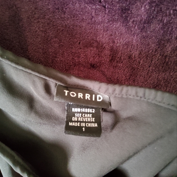 One Shoulder Ruffle Blouse - Picture 3 of 4